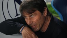 Антонио Конте поема Юве от лятото