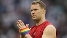 Цяла Армения трепери заради Нойер