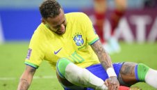 Неймар е аут - има изкълчен глезен