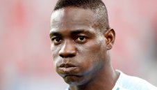 Марио Балотели предпочете родния Бреша