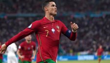 Роналдо на гол от нов рекорд