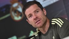 Алонсо започна с наградите в Реал Мадрид 