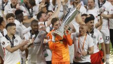 Айнтрахт мина Байерн и Ман Юнайтед, вече е до Реал и Челси!