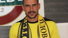 Иван Стоянов остава в Първа лига