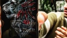 Новият телефон на наш Гришо струва 12 000 лева