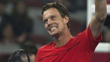 Бердих на крачка от титлата в Пекин