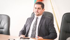 От Министерството отговориха: БФС трябва да се съобразява със законите