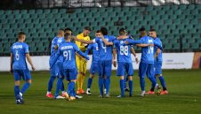 Бунт за пари на "Герена"! Чужденци дадоха Левски на ФИФА