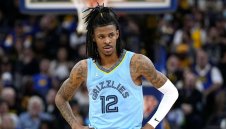 Наказаха звезда от НБА за 8 мача заради пистолет