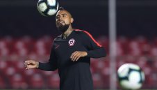 Китайски пачки подкосяват краката на Крал Артур(о)