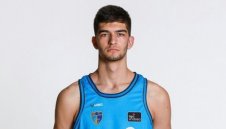 Стоилов  с 3 точки при нова загубта на Менорка