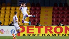 Милан души около нападател на Фиорентина