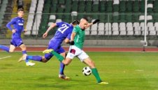 Камбуров ще продължи да къса мрежи за Берое, гони рекорда на Жеков