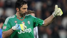 Всички обичат Джиджи!