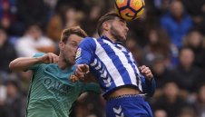 Алавес потопи "Жълтата подводница"