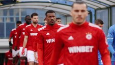 Легенда на ЦСКА: Клубът харчи много пари за слабаци