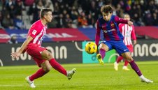 "Отмъщение с целувка" е специалитетът на Феликс