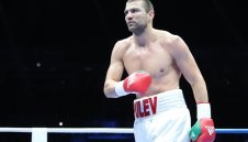 Тервел Пулев е европейски шампион! Малката Кобра нокаутира италианец във втория рунд