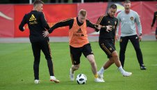 Де Бройне откачи, едва не потроши съотборник + ВИДЕО