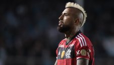 Видал се забърка в нов грандиозен скандал, оскверни паметта на Роберт Енке