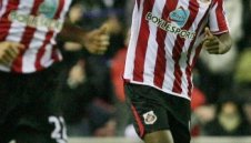 Съндърланд порти 2 дузпи, бие 3:1