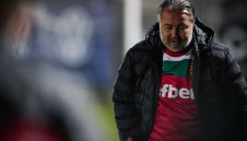 Ясен Петров с четири промени за Хърватия