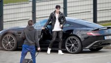 Бендер стана шофьор на сгафилия Марко Ройс