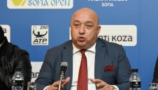 Красен Кралев открива "Асикс Арена" утре