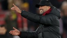 Клоп защити Дарвин Нунес след поредния голям пропуск