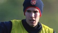 Робин Ван Перси се завръща в игра на 12 януари