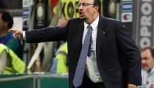 Бенитес недоумява: За каква криза става дума?