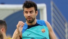 Драма на "Камп Ноу": Барса се чуди как да изгони Пике