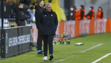 Жозе отново скочи на съдиите, надява се в Рим да не режат Рома