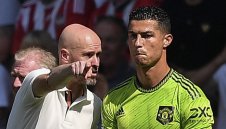 Скандално! Вижте как Роналдо размаха пръст на Тен Хаг + ВИДЕО