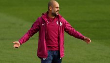 Всички чакат от Ман Сити трофеи