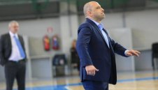 Тити Папазов ревна: Ще съдим федерацията