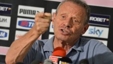 След 38 треньорски смени ексцентрикът Дзампарини напусна Палермо