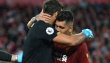 Алисон към Фирмино: За мен е чест да играя с теб!