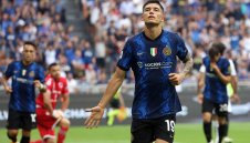 Интер удари Самп, но се размина с титлата