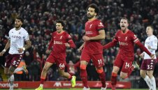 Ливърпул обърна Нюкасъл на “Анфийлд”