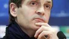 Тито иска 2:0 на почивката