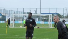 Херо ще тества французин за Берое