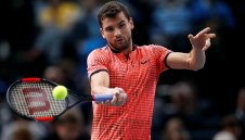 Шеметен Гришо отнесе Джонсън в първия си мач за годината