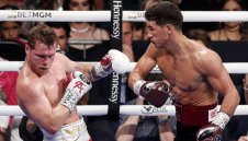 Де Ла Оя към Хърн: Защо ти трябваше да рискуваш Канело срещу Бивол?!