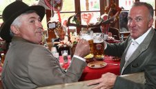 Реал и Барса се обединиха срещу шеф на Байерн 