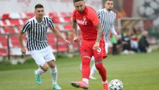 Царско село с първа победа при Любо Пенев