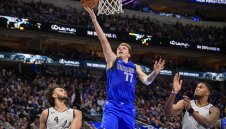 Дончич се нареди до ЛеБрон след поредния си блестящ двубой