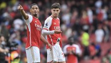 Фулъм измъкна точка от Арсенал с 10 човека