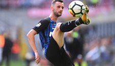 Трудна победа за Интер срещу опашкар