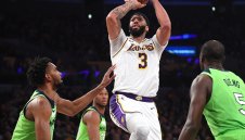 Веждата наказа Вълците с 50 точки